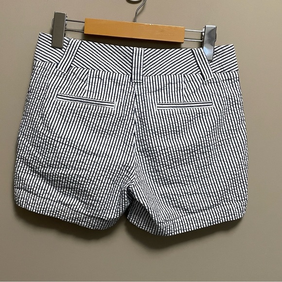 J Crew Cotton Blue & White Nautical Striped Cotton Shorts Women’s 0 - Picture 5 of 9